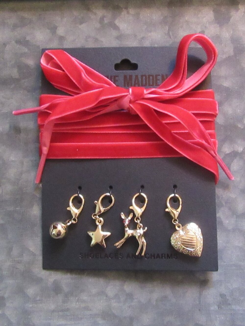 NWOT Steve Madden Red Velvet Shoe Laces with 4 gold charms